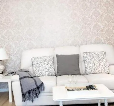 Comfortable Apartment Tea Town Милан