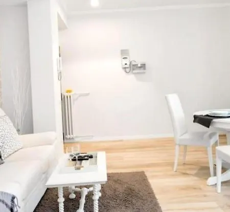 Апартаменты Comfortable Apartment Tea Town