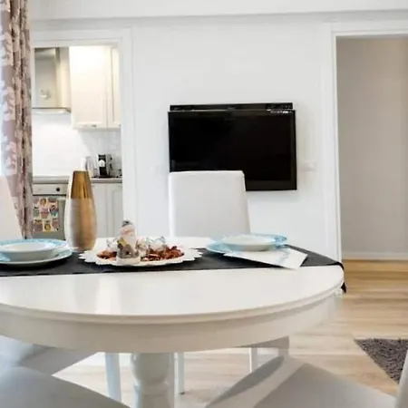 Апартаменты Comfortable Apartment Tea Town